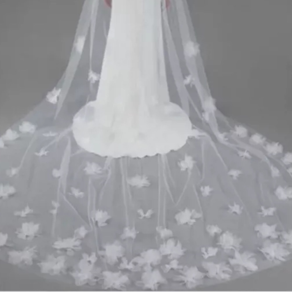 Essence of Australia AVL0125 Ivory Royal Wedding Veil - Picture 8 of 8